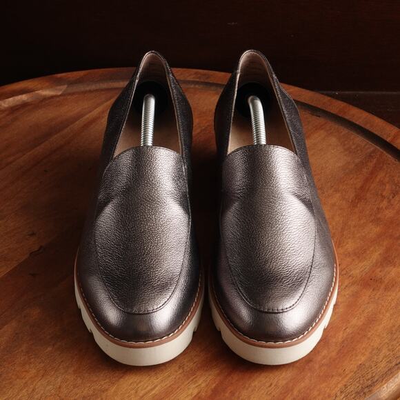 Vionic Loafers Women Size 7.5 Silver Gray Kensley Leather Preppy Comfort Shoes - Picture 2 of 13